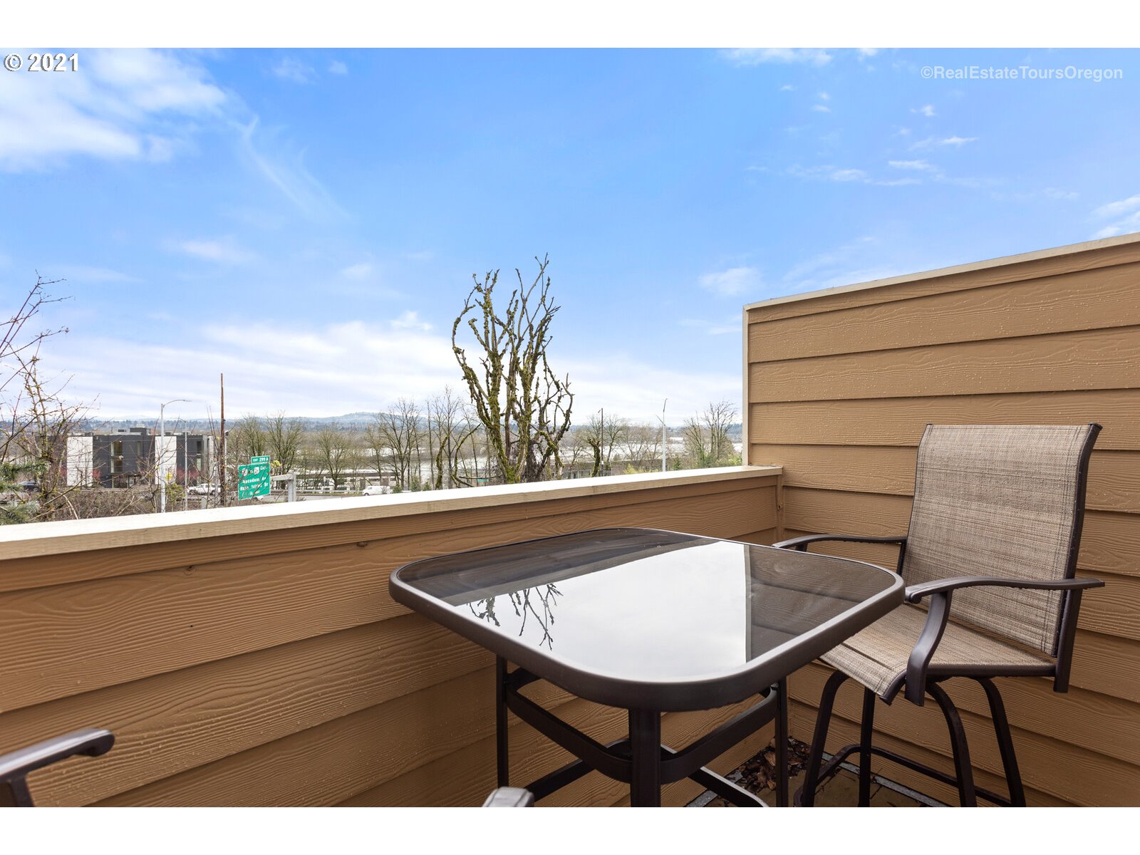 4824 Southwest View Point Terrace Portland, OR 97239 - Photo 8 of 32 Gallery Image 8