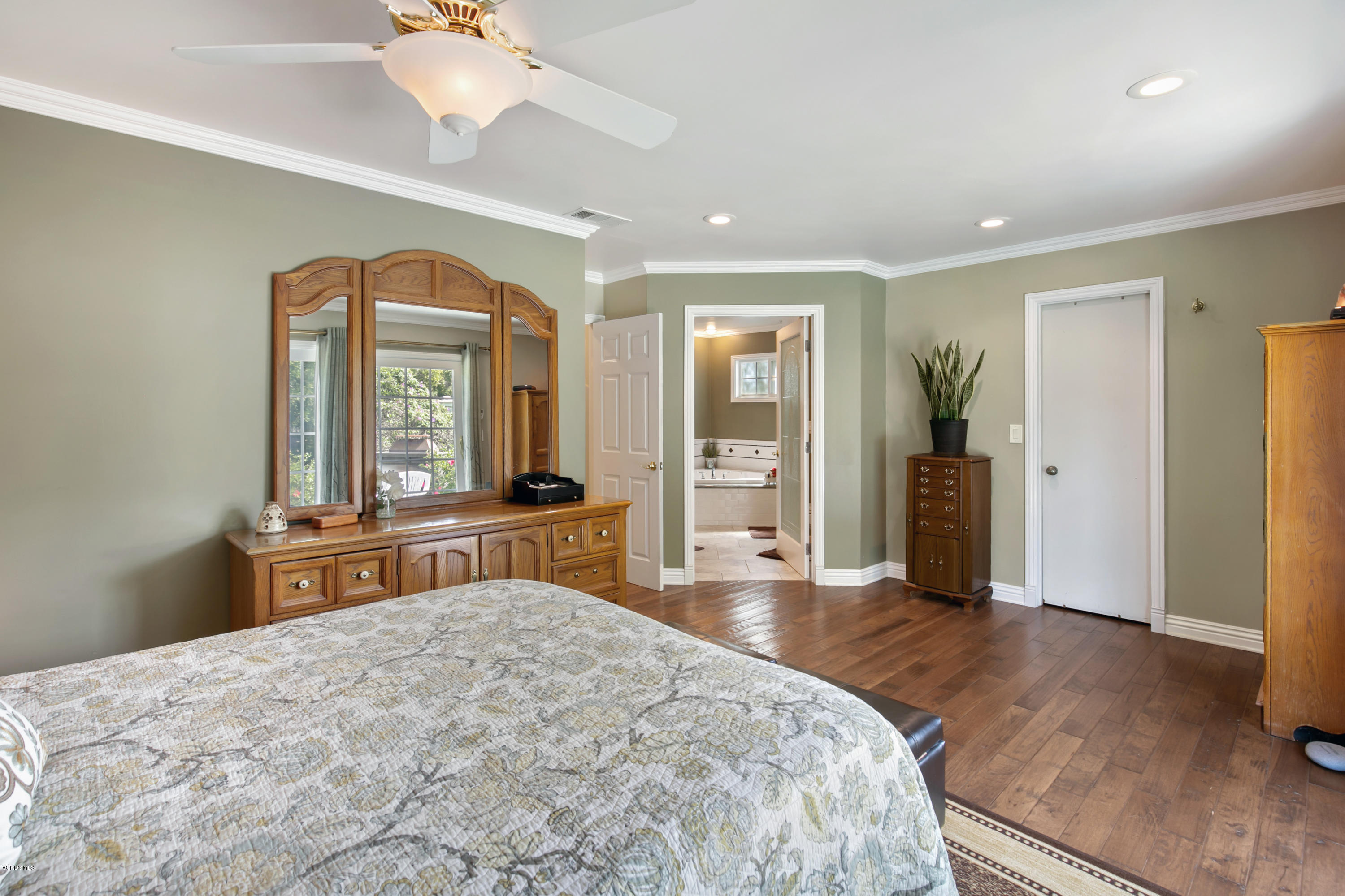 1291 Rambling Road Simi Valley, CA 93065 - Photo 29 of 75 a bedroom with a bed and a dresser