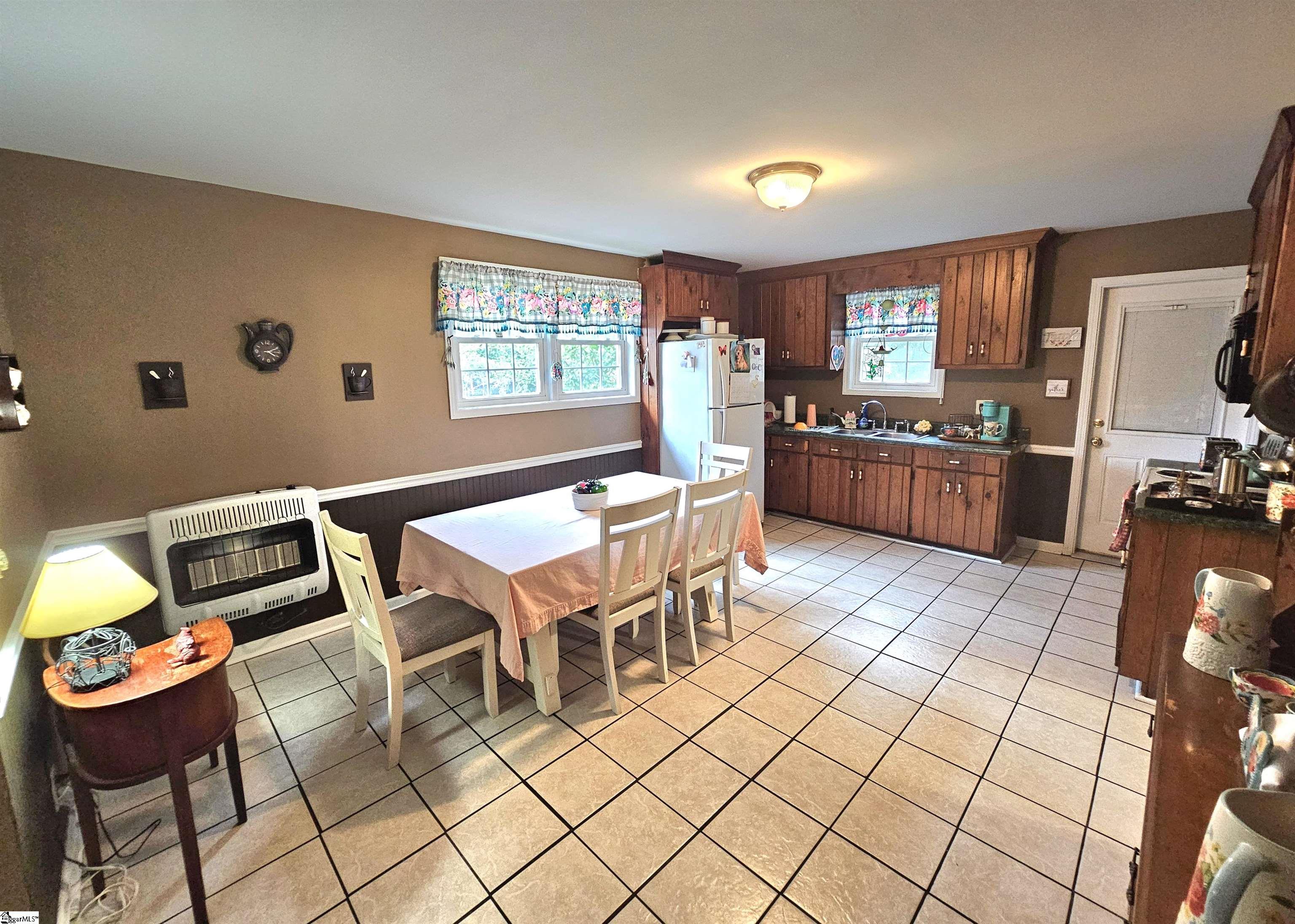 12 Littlefield Street Inman, SC 29349 - Photo 5 of 11
