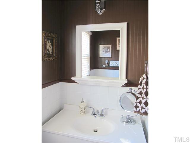 2912 Oberlin Road Raleigh, NC 27608 - Photo 14 of 25