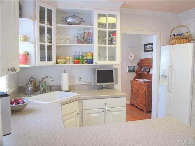 2912 Oberlin Road Raleigh, NC 27608 - Photo 9 of 25