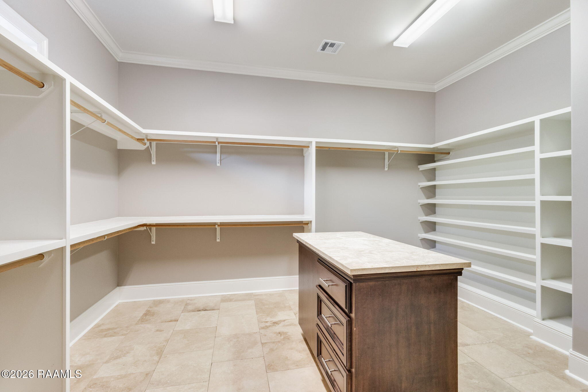 703 North Michot Road Lafayette, LA 70508 - Photo 17 of 34 17-web-or-mls-703 N Michot-17