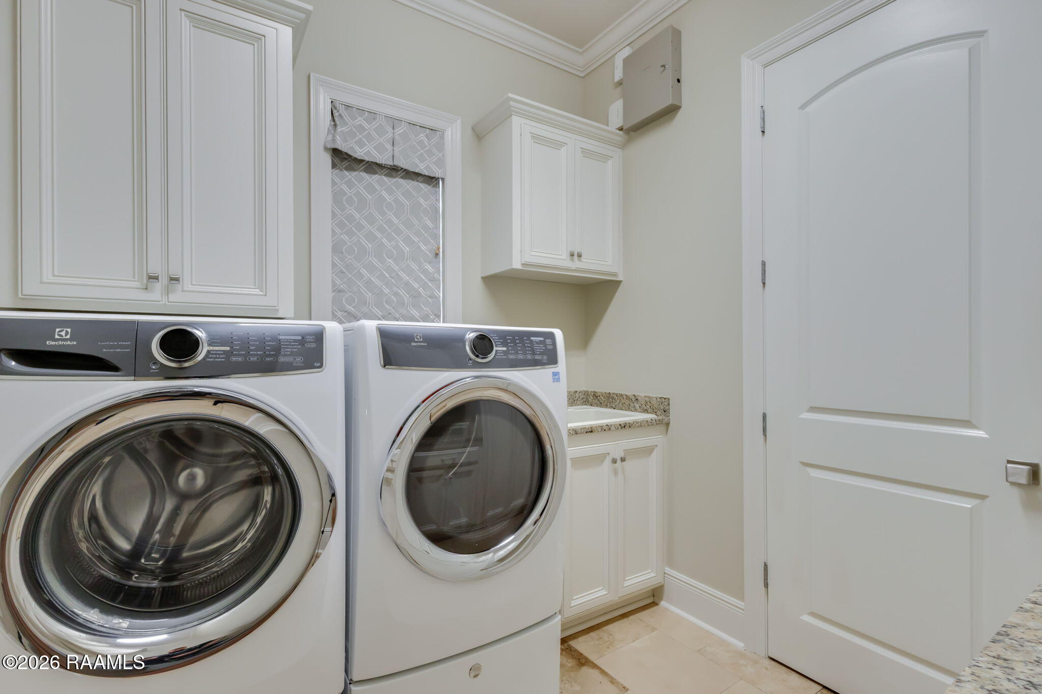 703 North Michot Road Lafayette, LA 70508 - Photo 22 of 34 22-web-or-mls-703 N Michot-22