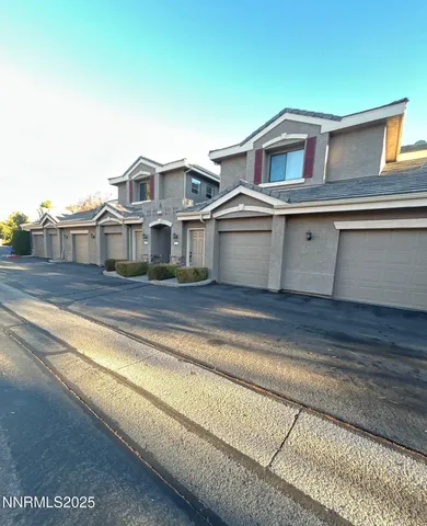 $2,100 | 900 South Meadows Parkway, Unit 623, Reno, NV 89521