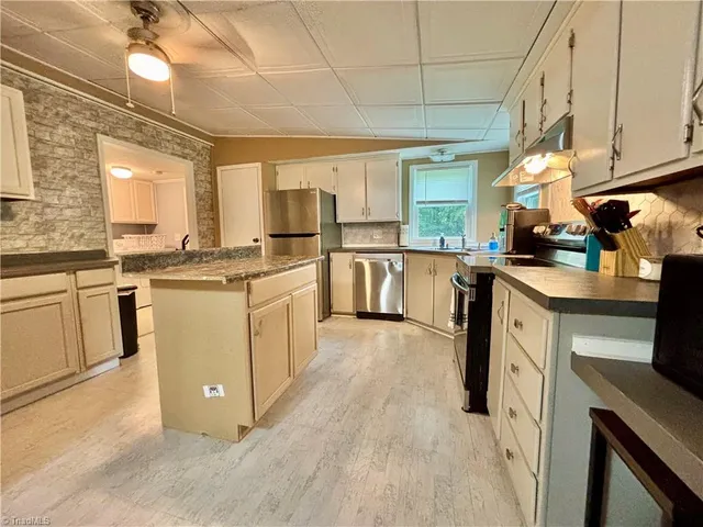 $224,900 | 1283 Gene Martin Road, Walnut Cove, NC 27052