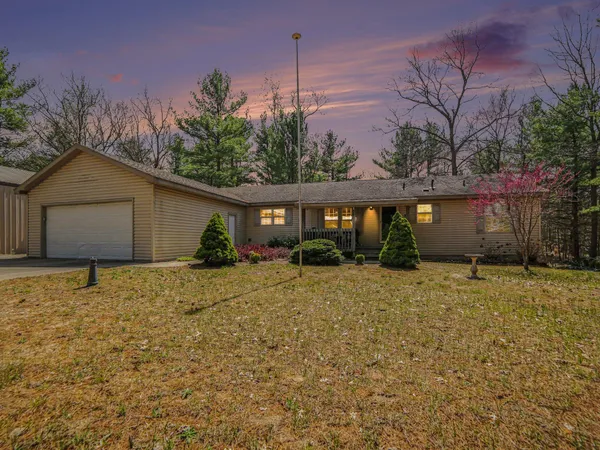 $349,000 | 4905 Wayne Road, Pentwater, MI 49449