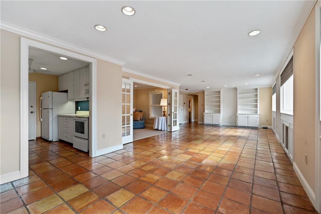 128 North Craig Street, Unit 901 Pittsburgh, PA 15213 - Photo 11 of 27