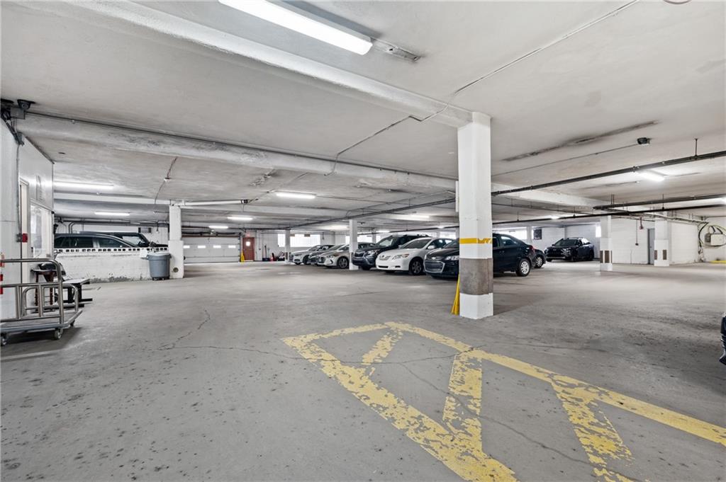 128 North Craig Street, Unit 901 Pittsburgh, PA 15213 - Photo 26 of 27