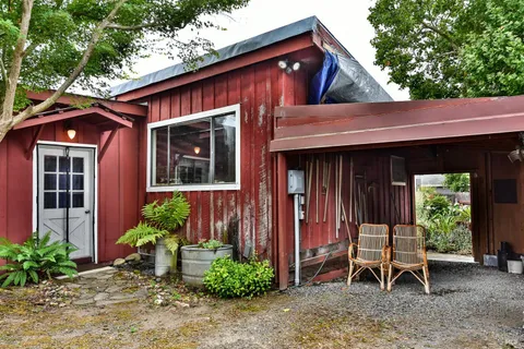$1,200,000 | 704 Bloomfield Road, Sebastopol, CA 95472