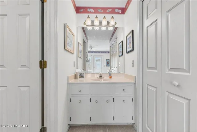 $475,000 | 142 Brunswick Avenue East, Unit B, Holden Beach, NC 28462