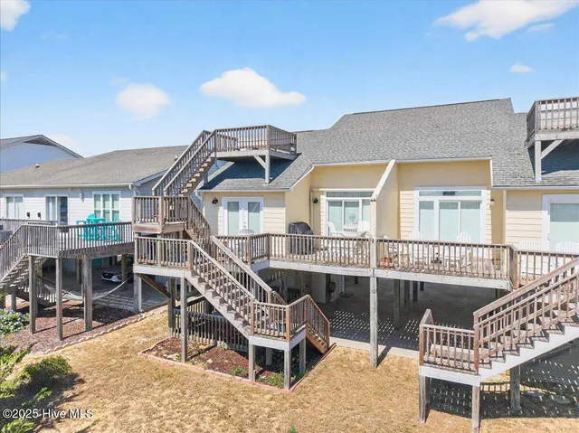 $475,000 | 142 Brunswick Avenue East, Unit B, Holden Beach, NC 28462
