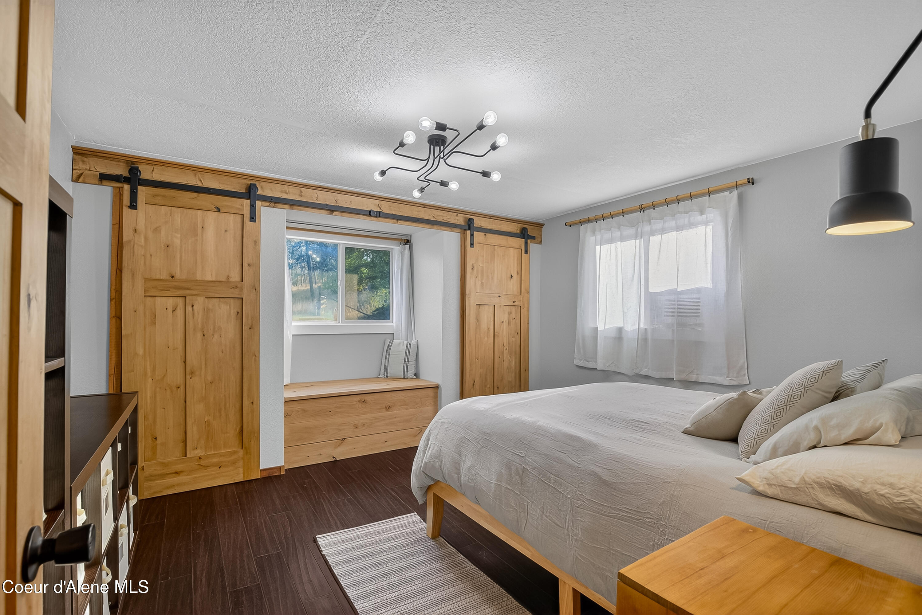 2157 Luke's Gulch Road Stites, ID 83552 - Photo 13 of 48 Primary Bedroom 070_AM3I5534