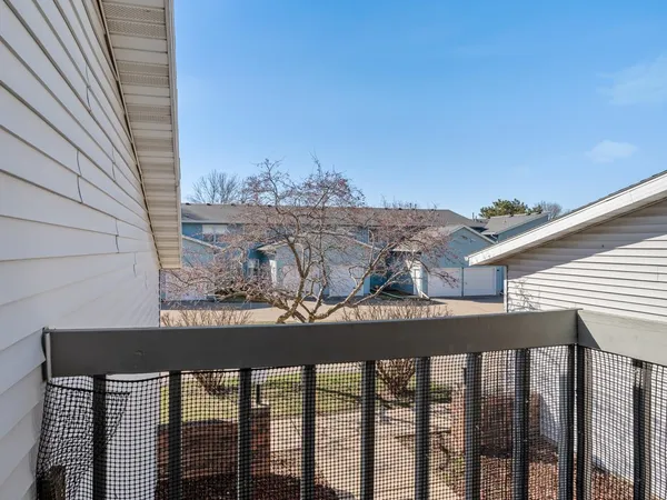 $214,900 | 1105 Mckenna, Unit H, Madison, WI 53719