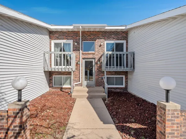 $214,900 | 1105 Mckenna, Unit H, Madison, WI 53719