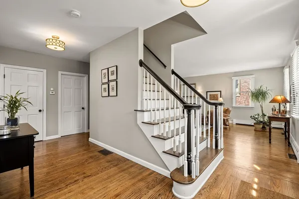 $1,995,000 | 5 Mark Lane, Milton, MA 02186