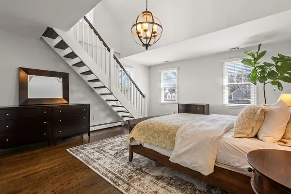 $1,995,000 | 5 Mark Lane, Milton, MA 02186