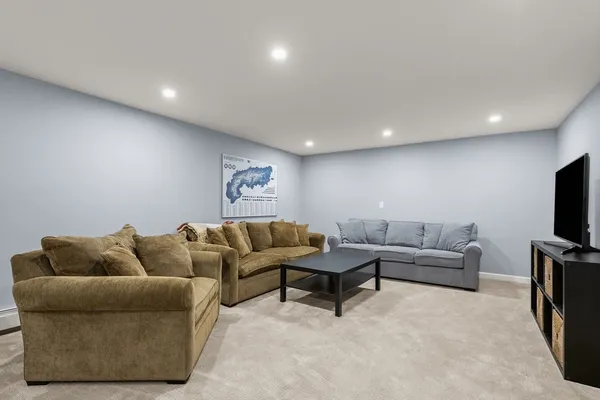 $1,995,000 | 5 Mark Lane, Milton, MA 02186