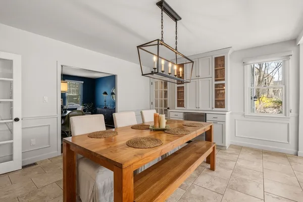 $1,995,000 | 5 Mark Lane, Milton, MA 02186