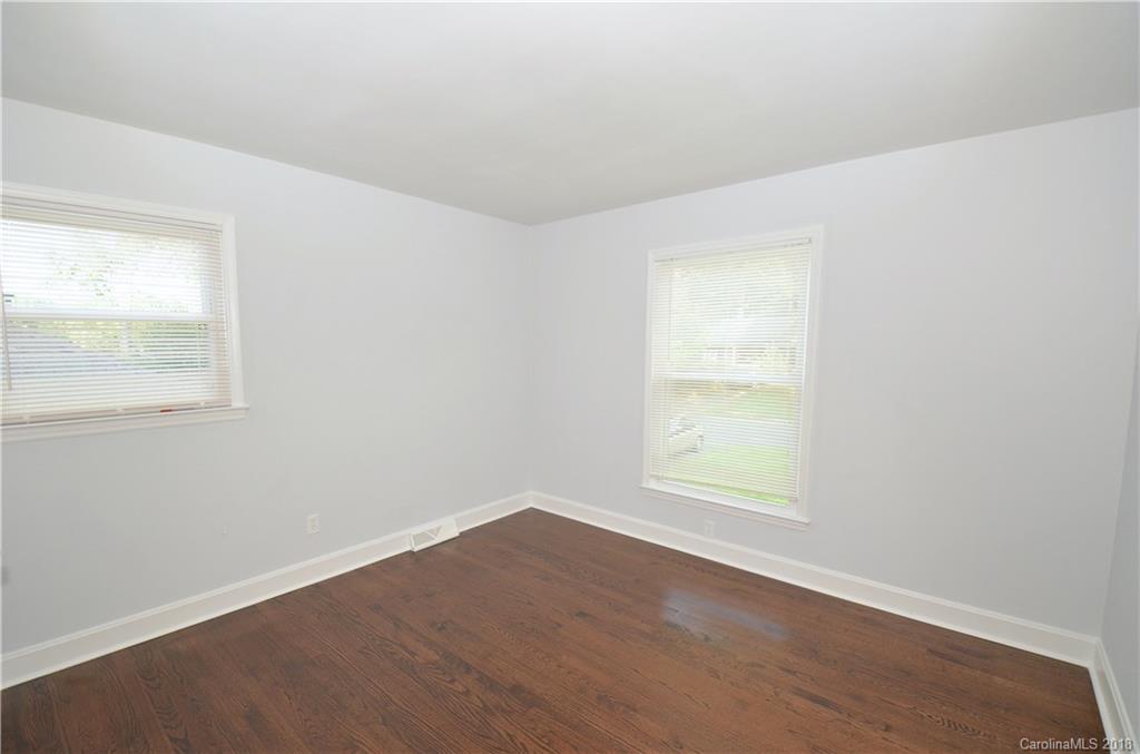 1424 Ranch Road Charlotte, NC 28208 - Photo 14 of 17 Gallery Image 14