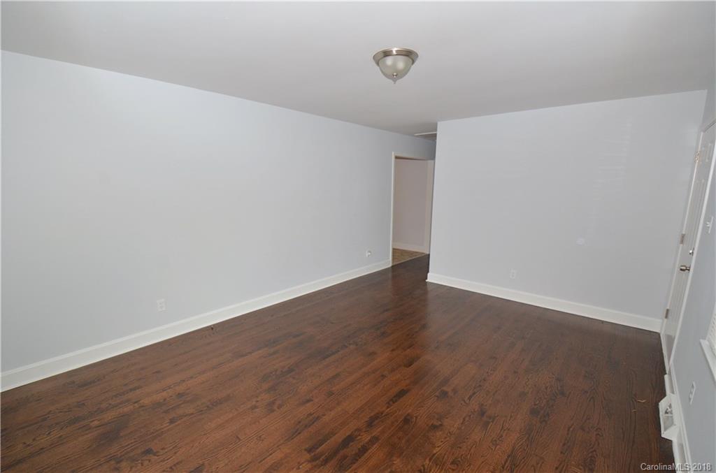 1424 Ranch Road Charlotte, NC 28208 - Photo 5 of 17 Gallery Image 5