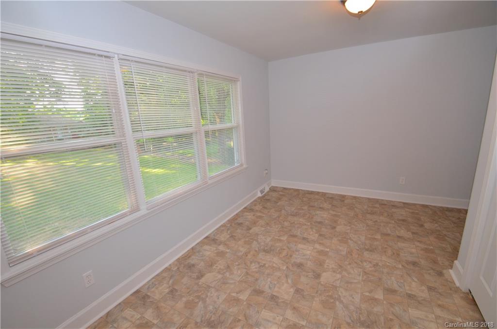 1424 Ranch Road Charlotte, NC 28208 - Photo 10 of 17 Gallery Image 10
