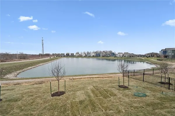$2,800 | 8712 Southwest Brickell Drive, Blue Springs, MO 64064