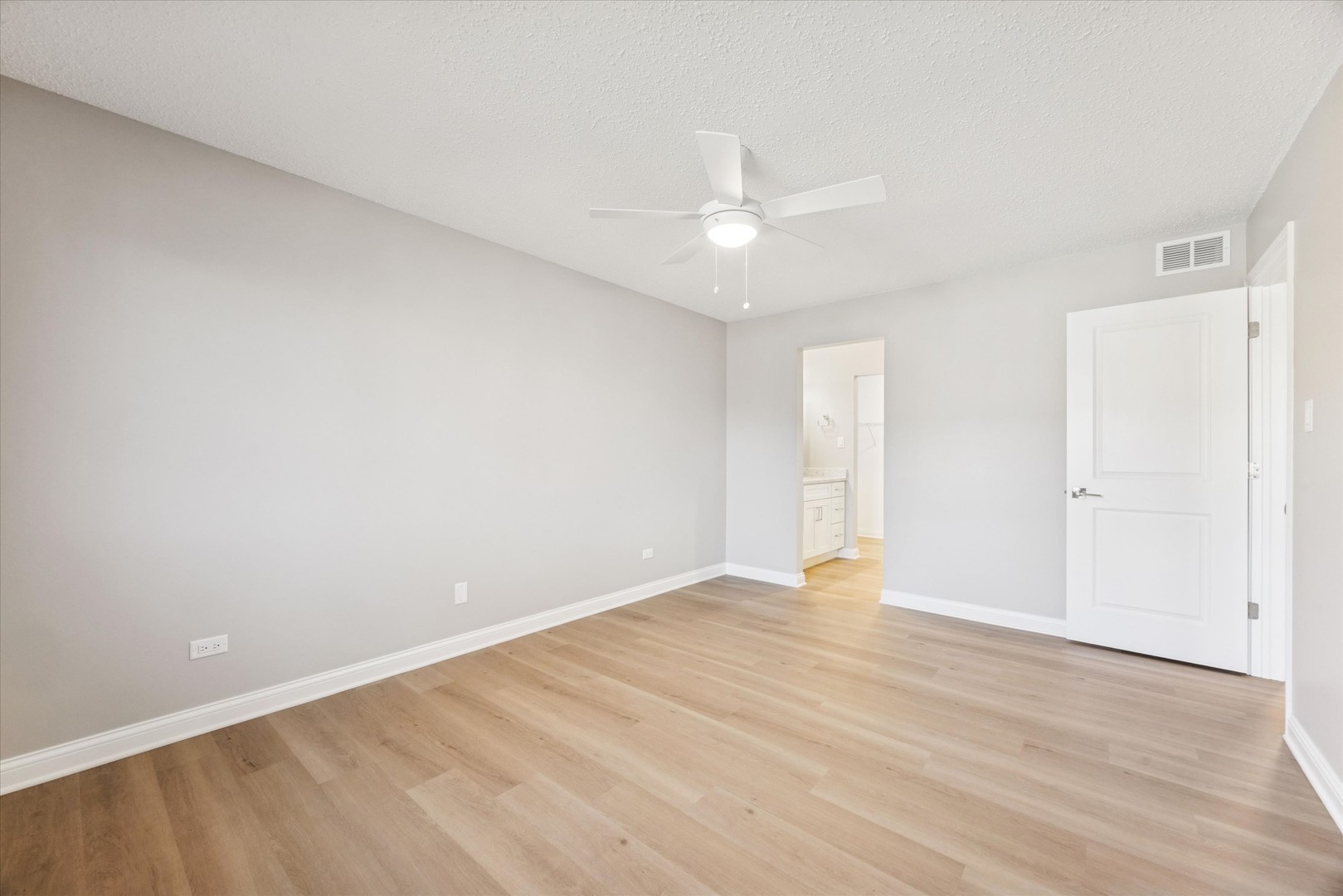 819 Shagbark Road New Lenox, IL 60451 - Photo 17 of 31