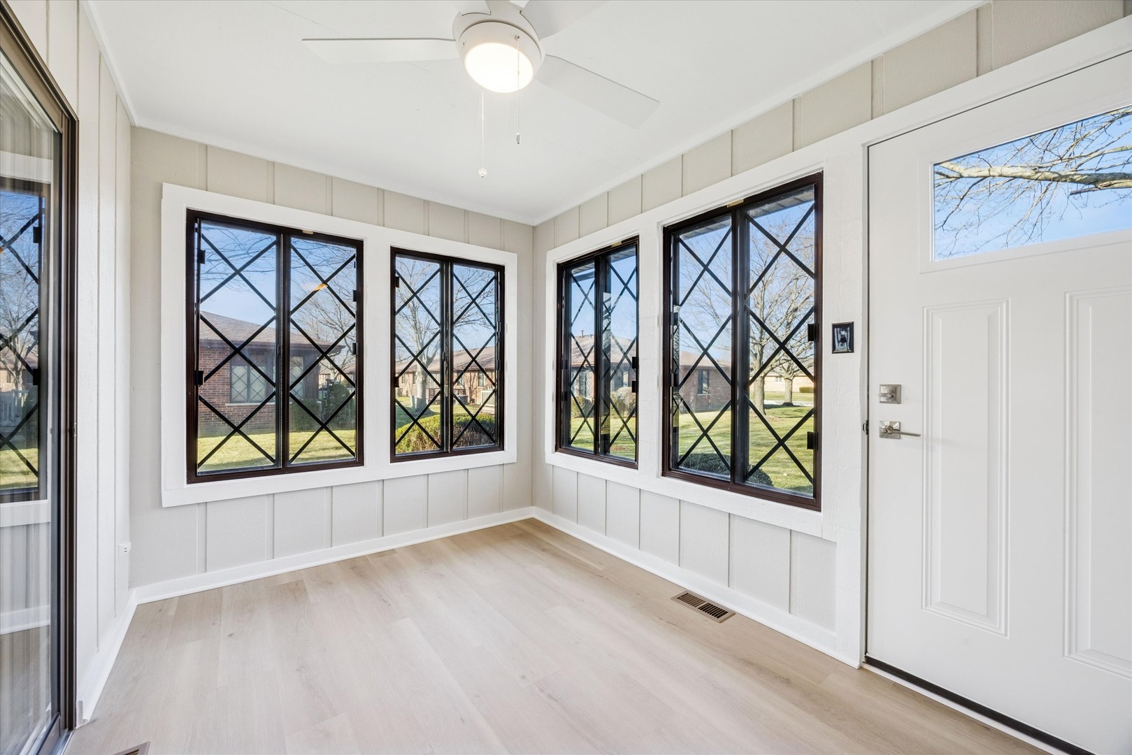 819 Shagbark Road New Lenox, IL 60451 - Photo 9 of 31