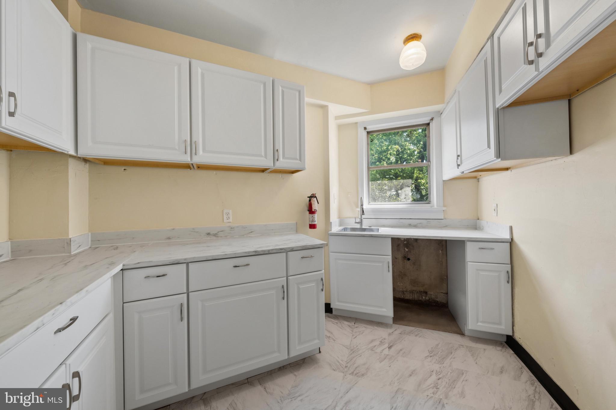 2500 Q Street Northwest, Unit 706 Washington, DC 20007 - Photo 18 of 26