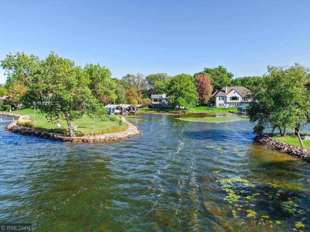 5480 Howards Point Road Shorewood, MN 55331 - Photo 8 of 67