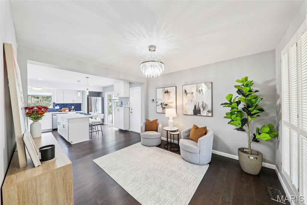 1237 Cedar Creek Road Chesterfield, MO 63017 - Photo 11 of 53