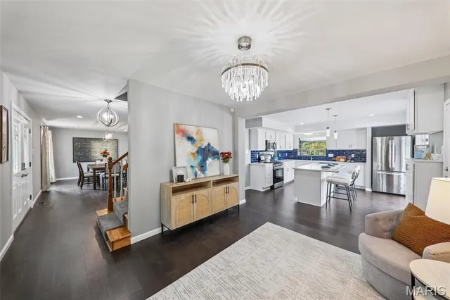 $479,900 | 1237 Cedar Creek Road, Chesterfield, MO 63017