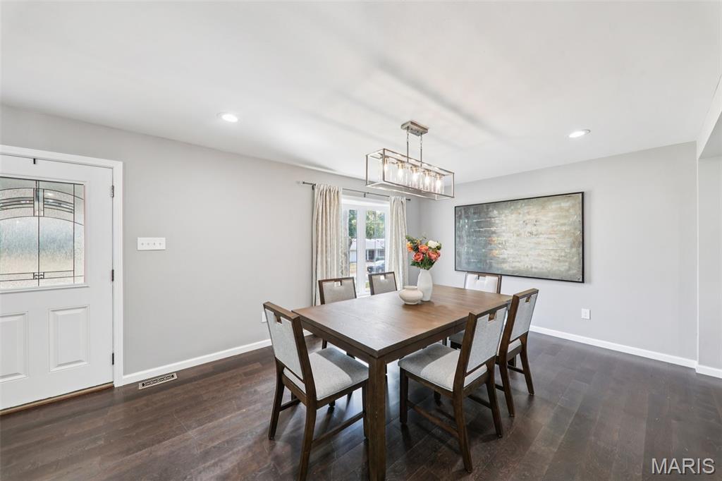 1237 Cedar Creek Road Chesterfield, MO 63017 - Photo 17 of 53