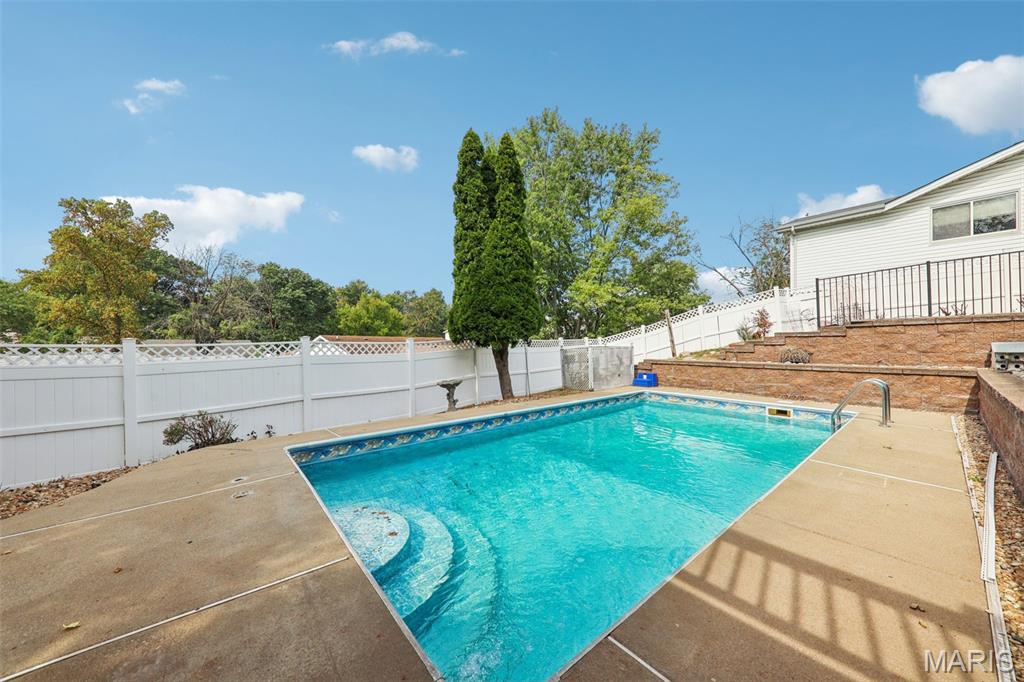 1237 Cedar Creek Road Chesterfield, MO 63017 - Photo 46 of 53