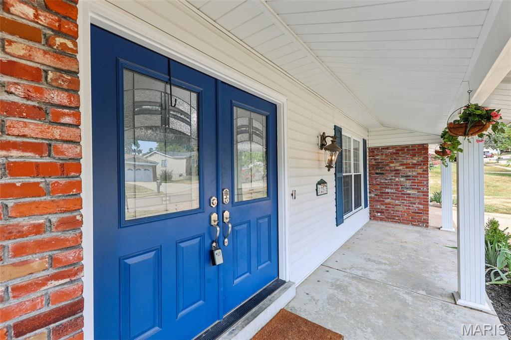 1237 Cedar Creek Road Chesterfield, MO 63017 - Photo 5 of 53