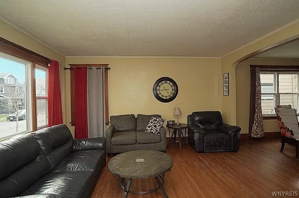 $310,000 | 138 East Hazeltine Avenue, Tonawanda, NY 14217