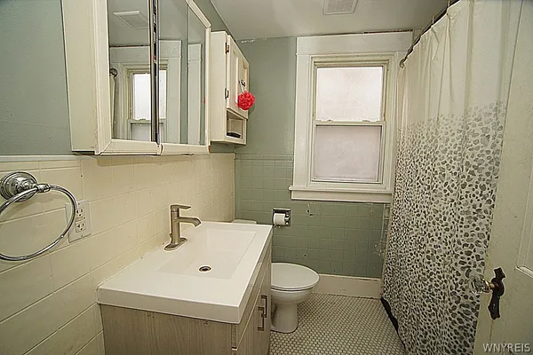 $310,000 | 138 East Hazeltine Avenue, Tonawanda, NY 14217