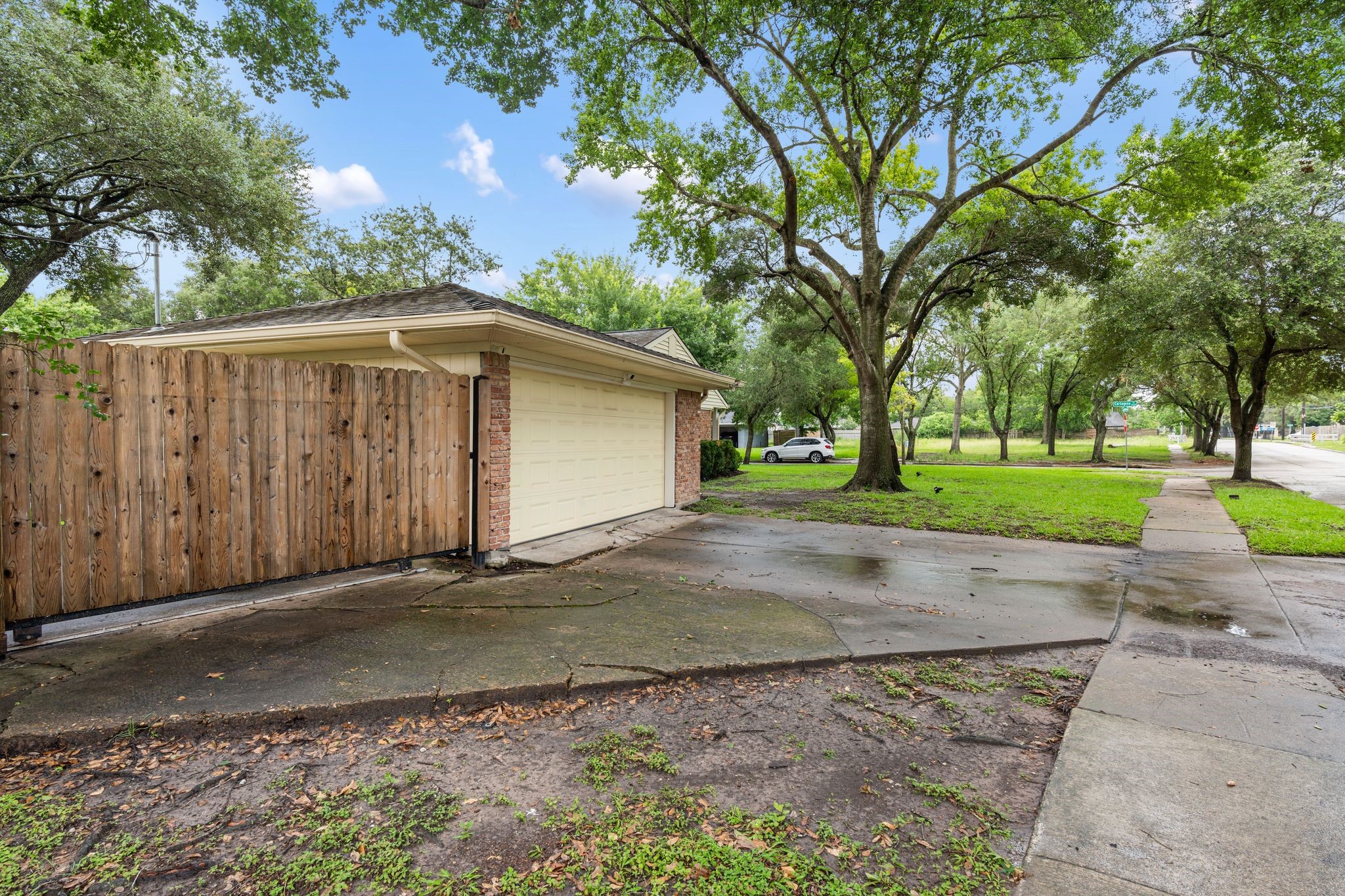 5658 Cartagena Street Houston, TX 77035 - Photo 30 of 33