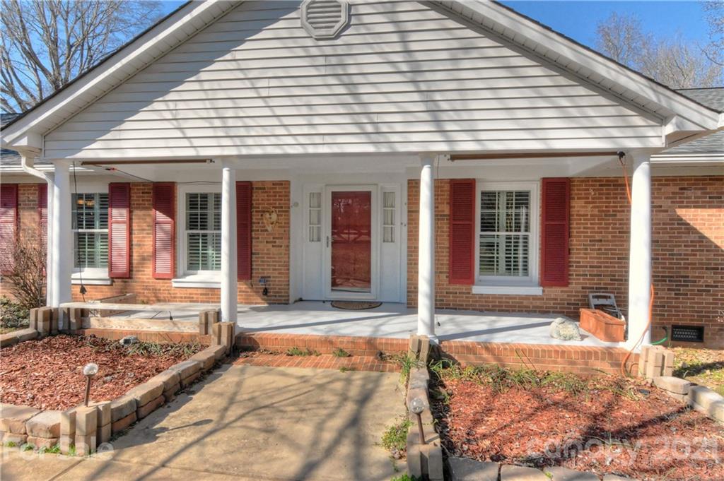 205 Essaw Road Waxhaw, NC 28173 - Photo 3 of 40 Gallery Image 3