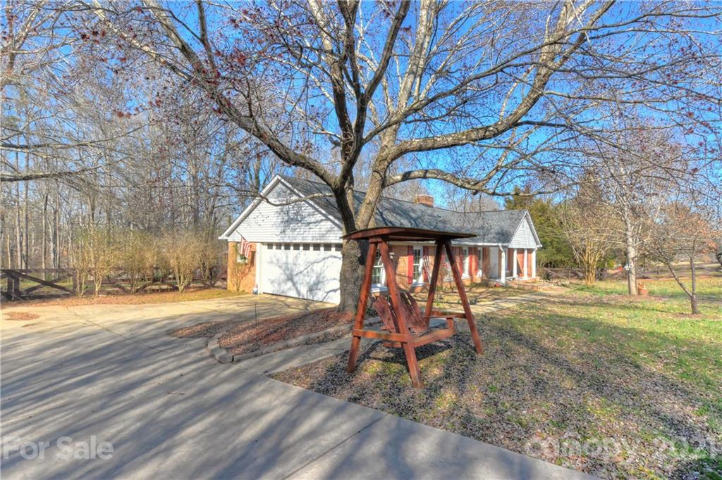 205 Essaw Road Waxhaw, NC 28173 - Photo 5 of 40 Gallery Image 5