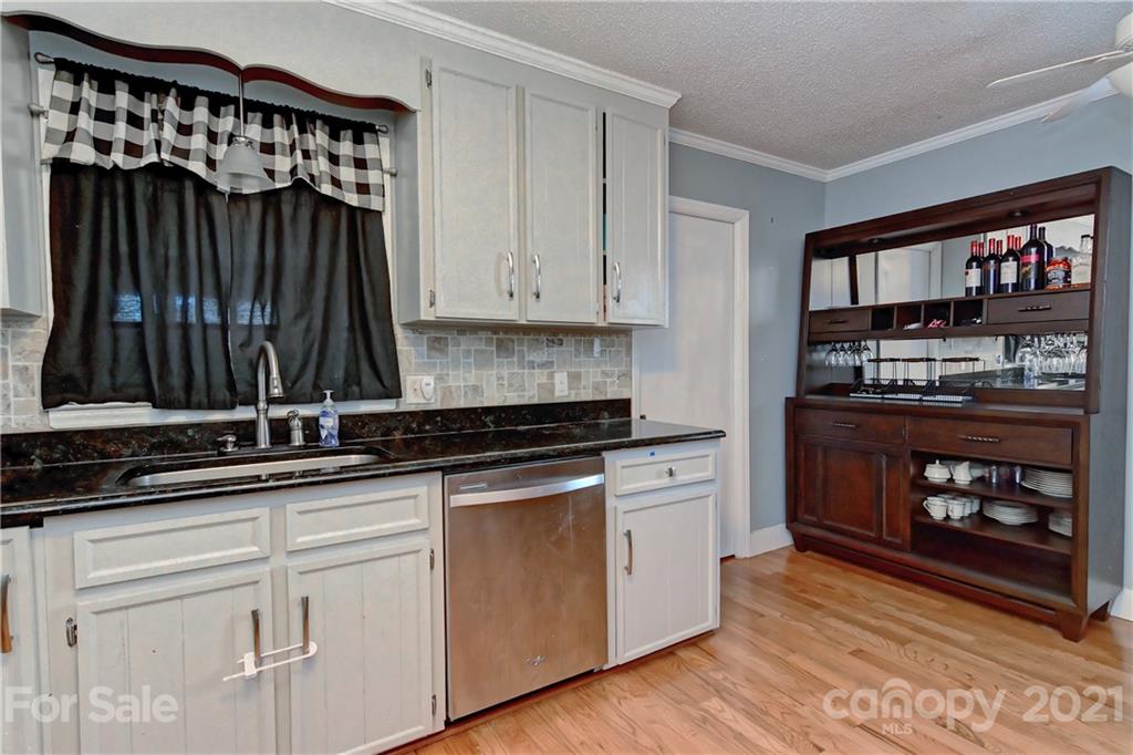 205 Essaw Road Waxhaw, NC 28173 - Photo 9 of 40 Gallery Image 9