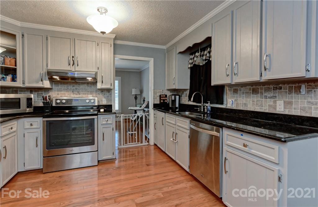 205 Essaw Road Waxhaw, NC 28173 - Photo 10 of 40 Gallery Image 10