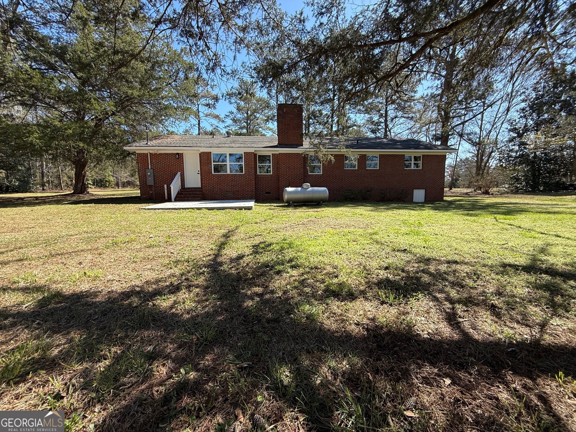 4005 Highway 85 Manchester, GA 31816 - Photo 29 of 41 a house view with a garden space
