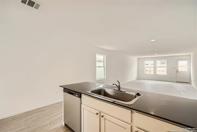 $2,100 | 9843 Carome Ml Drive, San Antonio, TX 78254