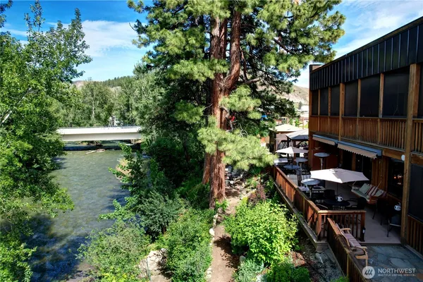a view of outdoor space yard and patio