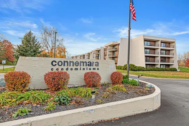 $217,000 | 2445 Londin Lane East, Unit 208, Maplewood, MN 55119