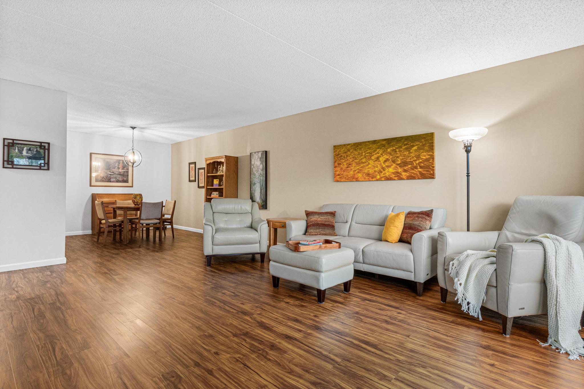 2445 Londin Lane East, Unit 208 Maplewood, MN 55119 - Photo 11 of 43