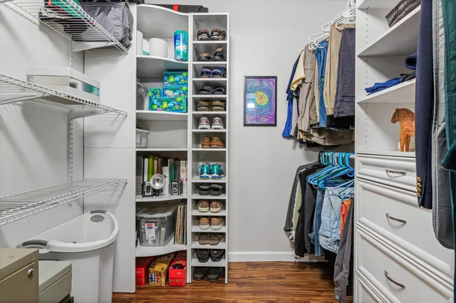 $217,000 | 2445 Londin Lane East, Unit 208, Maplewood, MN 55119