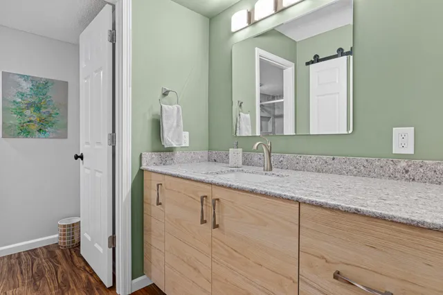 $217,000 | 2445 Londin Lane East, Unit 208, Maplewood, MN 55119