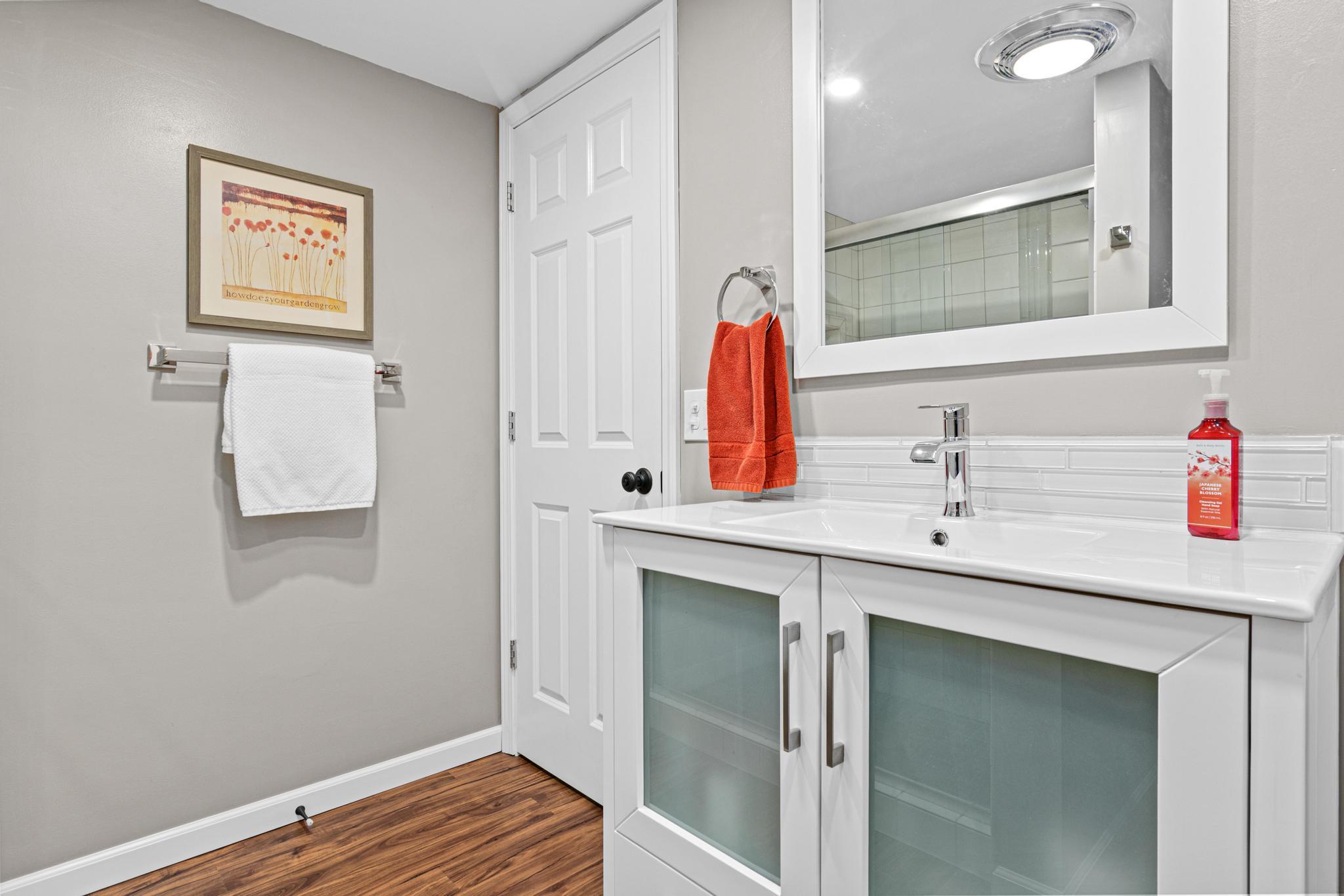 2445 Londin Lane East, Unit 208 Maplewood, MN 55119 - Photo 20 of 43